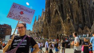 Junts, BComú y ERC fuerzan un pleno sobre las bibliotecas de Barcelona